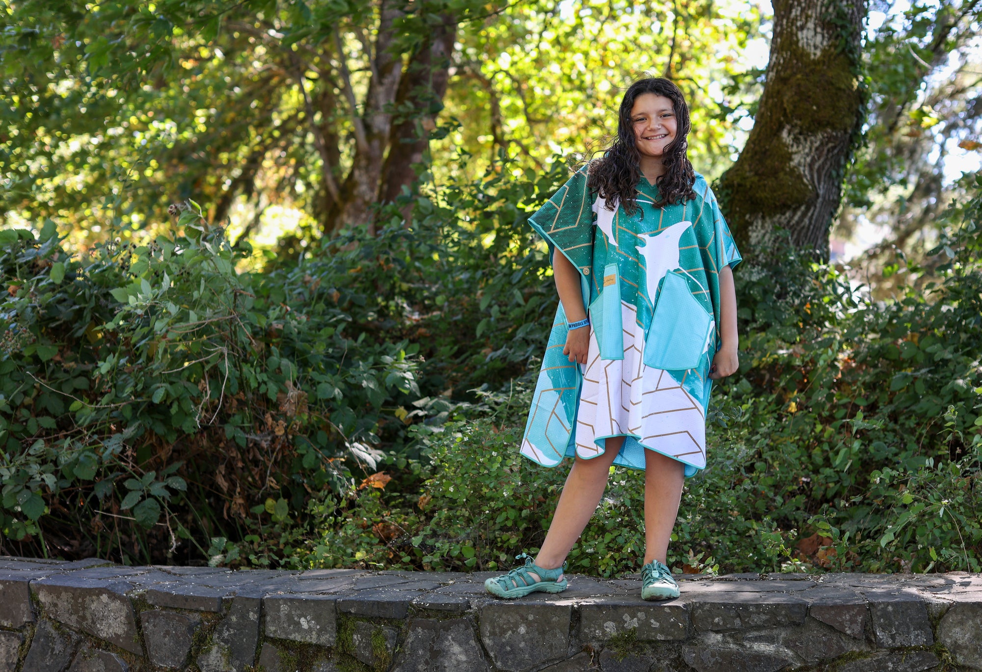 Manta Grove Poncho+ Towel